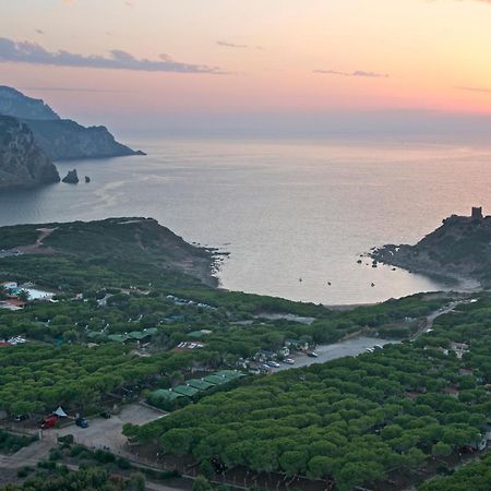 Villaggio Camping Torre Del Porticciolo ปอร์โต คอนเต ภายนอก รูปภาพ