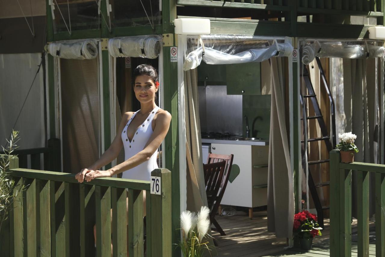 Villaggio Camping Torre Del Porticciolo ปอร์โต คอนเต ภายนอก รูปภาพ